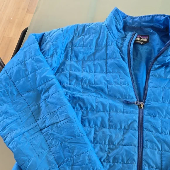 Patagonia Men's Puffer Coat - Picture 5 of 13